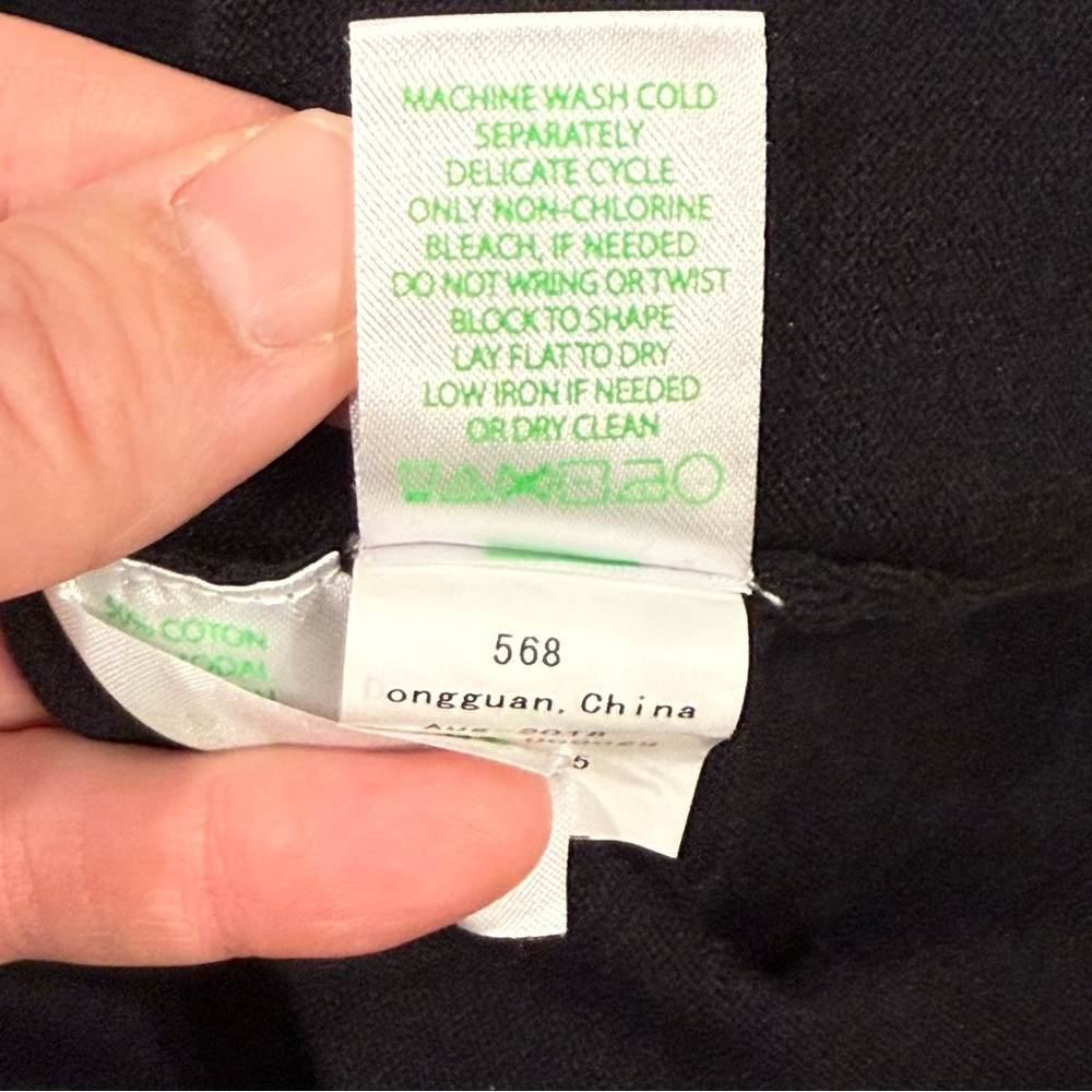 Lilly Pulitzer Edina Crewneck Sweater in Black - Picture 8 of 9